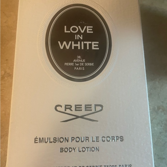 CREED OF LONDON. Love in White. 6.8 oz. Body Lotion. No cap, with box - Picture 2 of 9